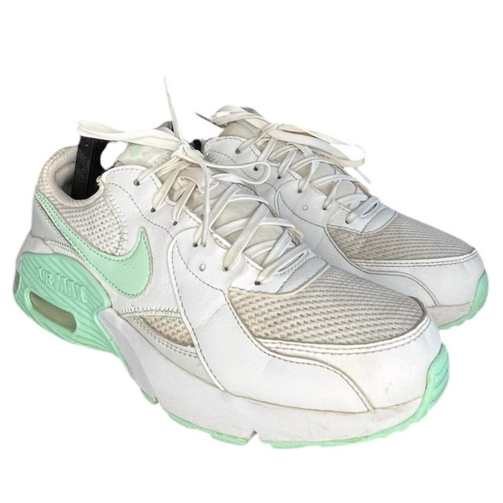 Womens Nike Air Max Excee FZ3769-100 Leather Athletic Sneaker Size 8.5 White - Picture 3 of 6